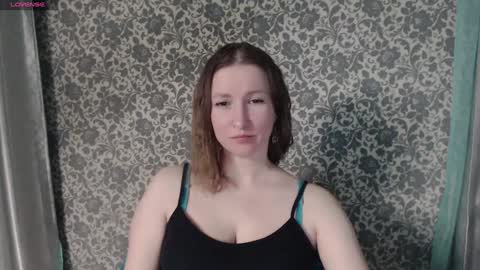 Snapshot of lesanamagic chatting on December 13, 9:20 pm LesanaMagic online show from December 13, 9:20 pm