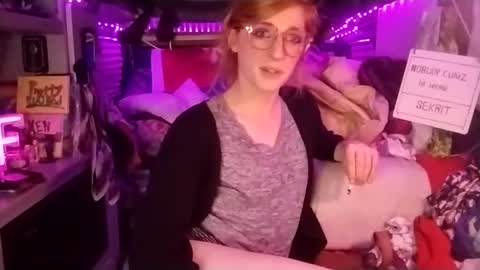 LesleyGumGrass- The Boring Trans girl online show from March 6, 8:52 am