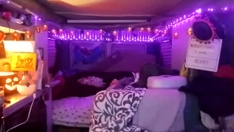 LesleyGumGrass- The Boring Trans girl online show from September 24, 5:33 am