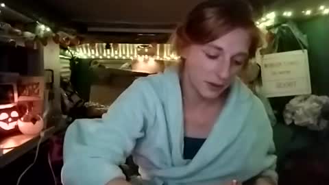 LesleyGumGrass- The Boring Trans girl online show from November 3, 8:37 am