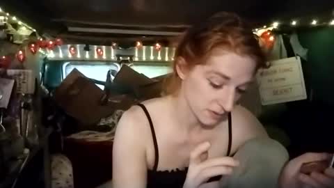Snapshot of lesleygumgrass chatting on May 29, 11:52 am LesleyGumGrass- The Boring Trans girl online show from May 29, 11:52 am