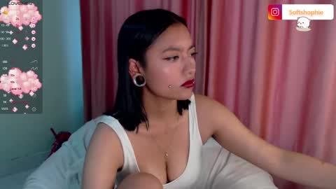 Snapshot of leslie__anderson chatting on January 30, 11:02 pm Leslie online show from January 30, 11:02 pm