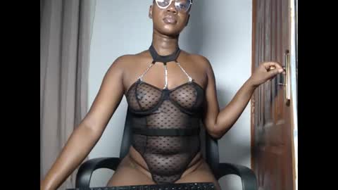 leslie online show from March 15, 12:49 am