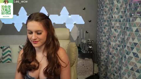 Snapshot of lesliekorfs chatting on February 16, 10:21 pm LeslieKorfs online show from February 16, 10:21 pm