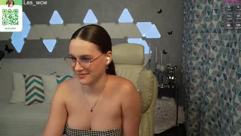 Snapshot of lesliekorfs chatting on February 19, 10:53 pm LeslieKorfs online show from February 19, 10:53 pm