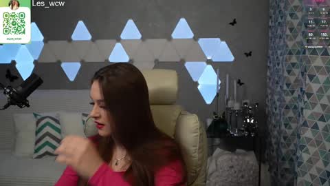 Snapshot of lesliekorfs chatting on February 20, 9:42 pm LeslieKorfs online show from February 20, 9:42 pm