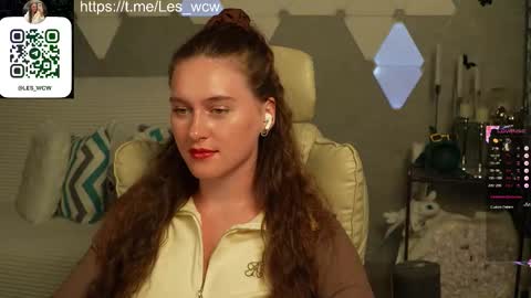 Snapshot of lesliekorfs chatting on October 18, 7:36 pm LeslieKorfs online show from October 18, 7:36 pm