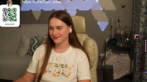 Snapshot of lesliekorfs chatting on October 23, 7:12 pm LeslieKorfs online show from October 23, 7:12 pm