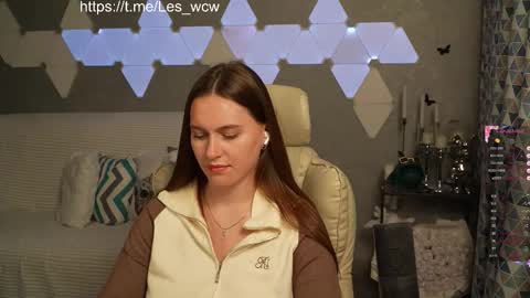 Snapshot of lesliekorfs chatting on November 2, 10:45 pm LeslieKorfs online show from November 2, 10:45 pm