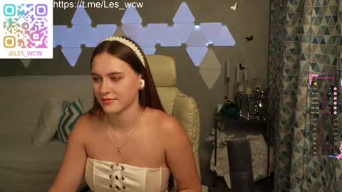 LeslieKorfs online show from November 4, 10:20 pm