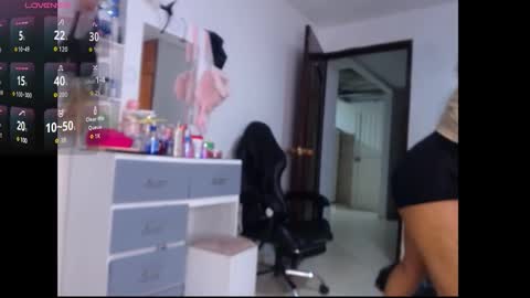 lesly online show from September 28, 1:33 am