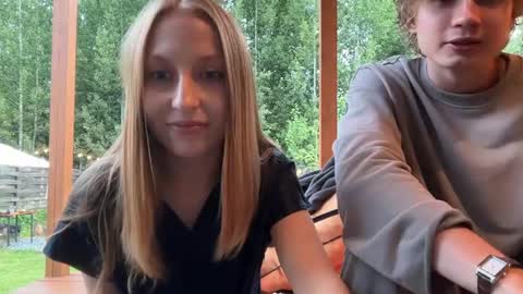 Snapshot of lessyxjhony chatting on August 6, 3:36 pm Alisa Jhony online show from August 6, 3:36 pm