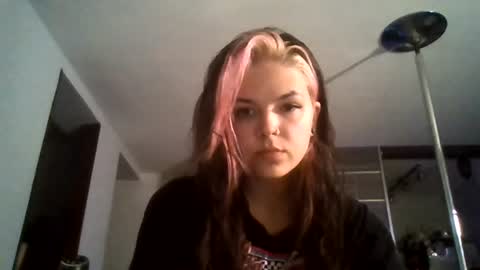 Ivy online show from June 17, 3:53 am