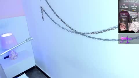 Snapshot of leticia_lynn chatting on September 12, 8:20 pm LETI 3 online show from September 12, 8:20 pm