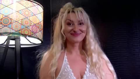 Snapshot of leticiareys chatting on March 6, 2:02 pm leticiareys online show from March 6, 2:02 pm