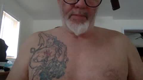 letitflow69 online show from February 16, 1:18 pm