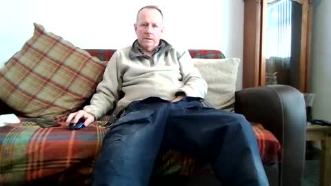 Snapshot of letmestrip chatting on February 16, 4:14 pm paul online show from February 16, 4:14 pm