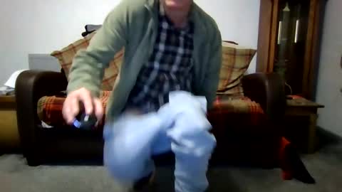 Snapshot of letmestrip chatting on March 5, 7:10 pm paul online show from March 5, 7:10 pm