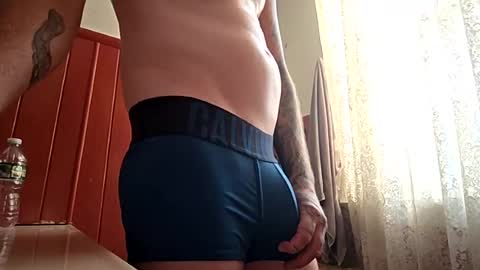 Showmeyourtoes online show from June 27, 10:37 pm