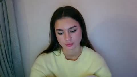 Emily online show from November 12, 9:36 pm