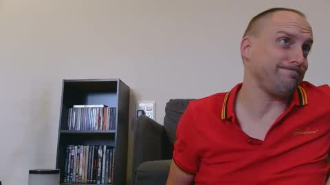 Snapshot of lettucespice chatting on March 31, 3:52 am lilithgaze online show from March 31, 3:52 am