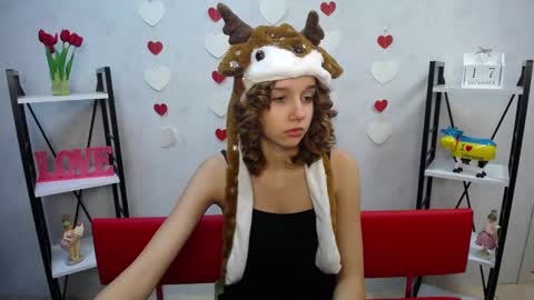 Snapshot of letty_curly chatting on December 17, 9:07 am letty_curly online show from December 17, 9:07 am