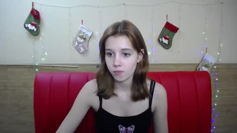 Snapshot of letty_curly chatting on January 5, 9:05 am letty_curly online show from January 5, 9:05 am