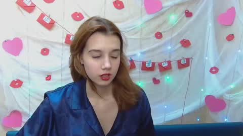 Snapshot of letty_curly chatting on February 4, 3:04 pm letty_curly online show from February 4, 3:04 pm
