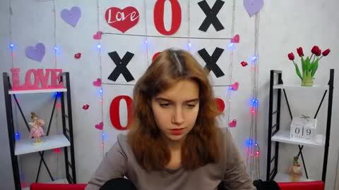 Snapshot of letty_curly chatting on February 9, 4:07 pm letty_curly online show from February 9, 4:07 pm