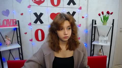 Snapshot of letty_curly chatting on February 12, 6:08 am letty_curly online show from February 12, 6:08 am