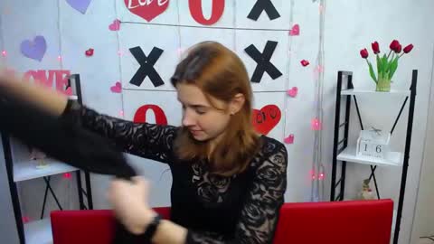 Snapshot of letty_curly chatting on February 16, 9:15 am letty_curly online show from February 16, 9:15 am