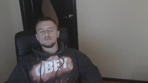 Snapshot of lev1ngston chatting on January 2, 1:17 am lev1ngston online show from January 2, 1:17 am