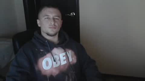 Snapshot of lev1ngston chatting on February 1, 10:34 pm lev1ngston online show from February 1, 10:34 pm