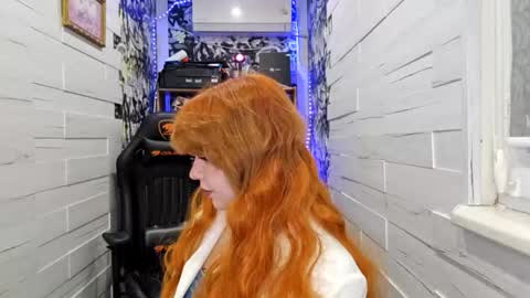 Snapshot of leventress chatting on March 26, 4:23 pm leventress online show from March 26, 4:23 pm