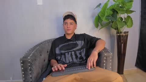 LevySteven online show from January 25, 4:45 am