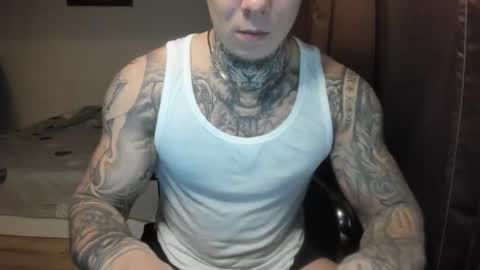 Snapshot of lewis_muscleee chatting on November 28, 8:00 pm blablablack online show from November 28, 8:00 pm