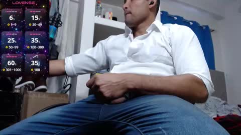 Snapshot of lewislamxxx chatting on March 8, 7:53 pm Lewis online show from March 8, 7:53 pm