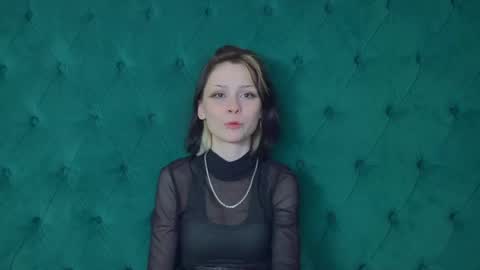 LexaWilds online show from April 29, 5:30 pm