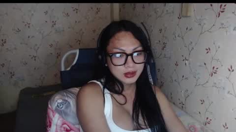 Hev Lexi online show from July 3, 1:28 pm