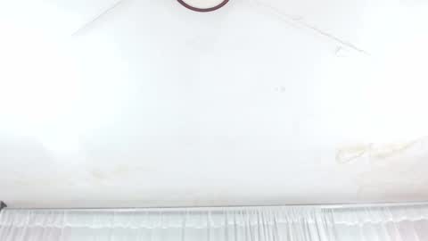 Gabrielle online show from February 3, 2:13 pm