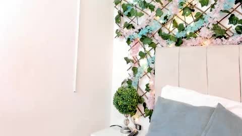 Gabrielle online show from October 27, 10:30 am