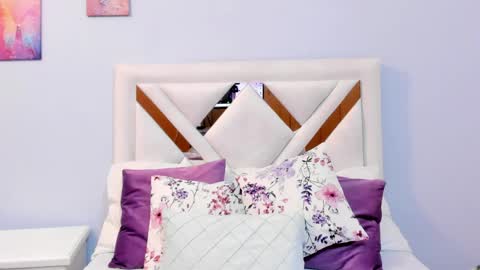 Snapshot of lexi_bloom chatting on May 4, 10:55 am Gabrielle online show from May 4, 10:55 am