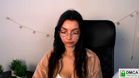 Alexia online show from April 27, 12:47 pm