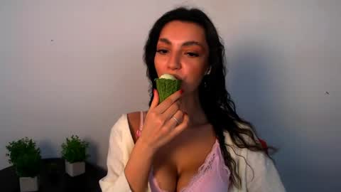 Snapshot of lexi_jos chatting on May 27, 9:39 am Alexia online show from May 27, 9:39 am