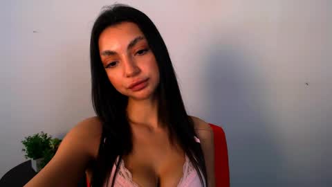 Snapshot of lexi_jos chatting on June 9, 9:54 am Alexia online show from June 9, 9:54 am