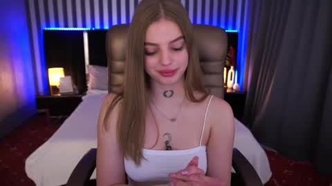 lexi_si online show from February 27, 7:44 am