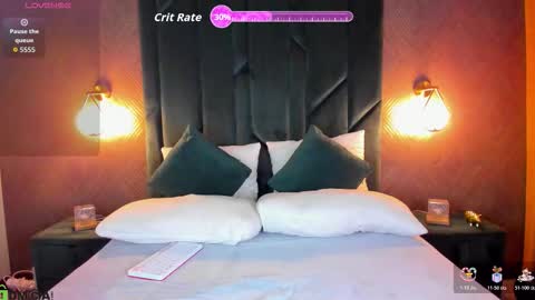 Snapshot of lexi_split chatting on November 25, 1:49 am Lexi GTM2 MonWedThurSatSun 1000am-400pm online show from November 25, 1:49 am