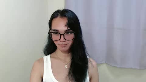 lexibabe_ online show from October 18, 7:47 pm
