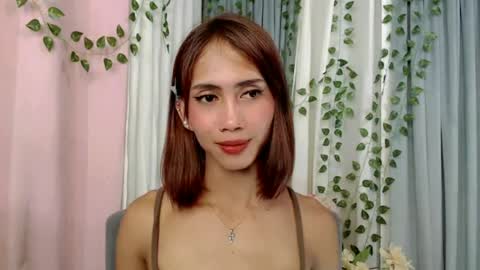 Snapshot of lexie_loveee chatting on June 29, 1:44 pm lexie_loveee online show from June 29, 1:44 pm