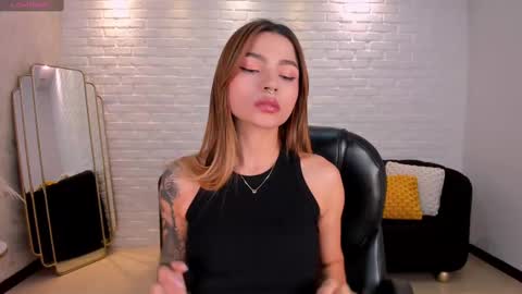 Snapshot of lexiewayne chatting on February 13, 7:42 pm Lexie online show from February 13, 7:42 pm